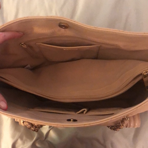 Purse - Picture 3 of 3